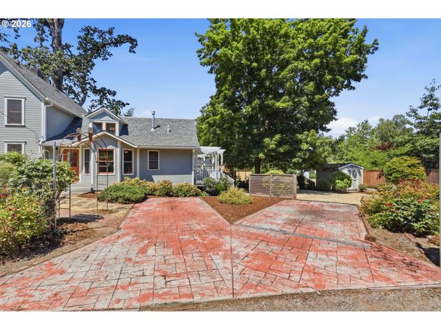 1617 BIRCH St, Forest Grove, OR 97116