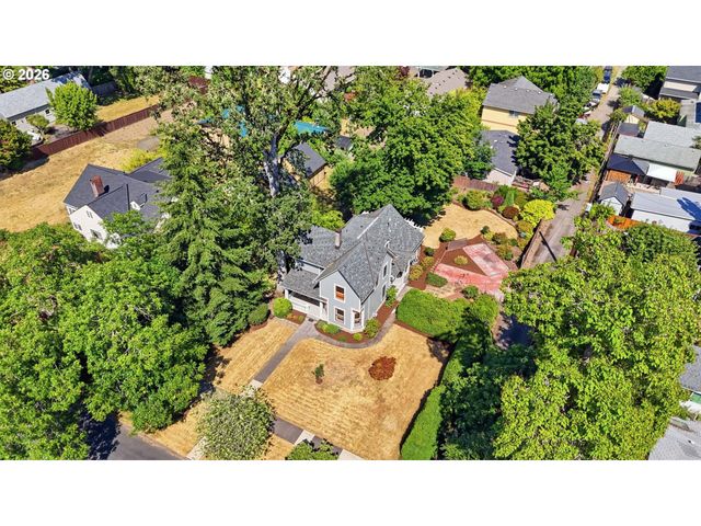 1617 BIRCH St, Forest Grove, OR 97116