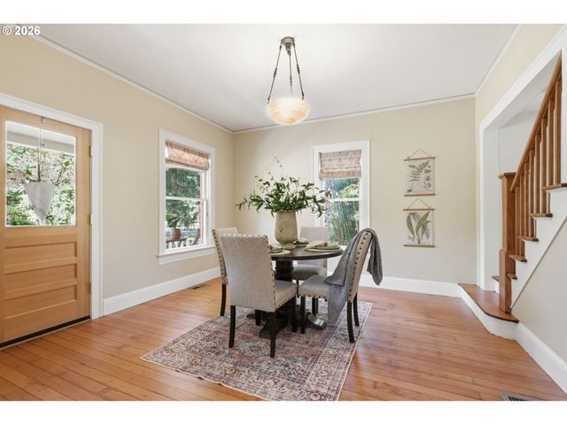 1617 BIRCH St, Forest Grove, OR 97116