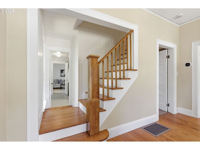 1617 BIRCH St, Forest Grove, OR 97116