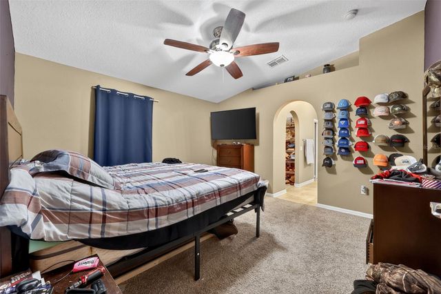 321 SQUIRES GROVE DRIVE, Winter Haven, FL 33880