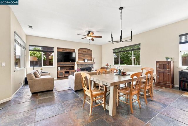 5204 Sturges Ct, Antioch, CA 94531