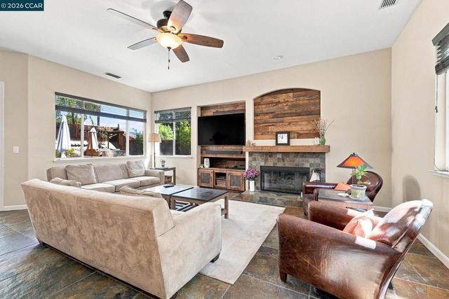 5204 Sturges Ct, Antioch, CA 94531