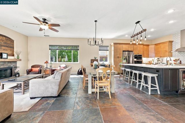 5204 Sturges Ct, Antioch, CA 94531