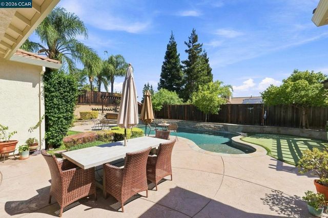 5204 Sturges Ct, Antioch, CA 94531