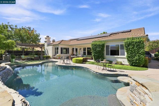 5204 Sturges Ct, Antioch, CA 94531
