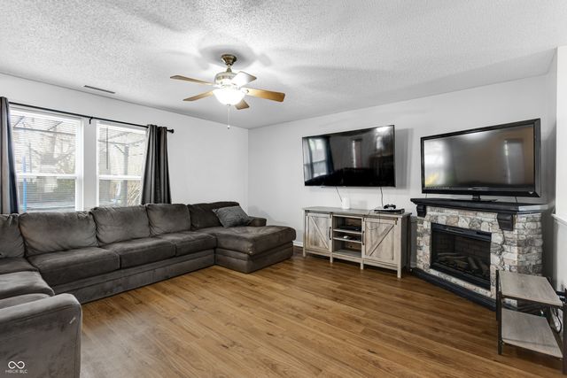 1770 Blue Grass Parkway, Greenwood, IN 46143