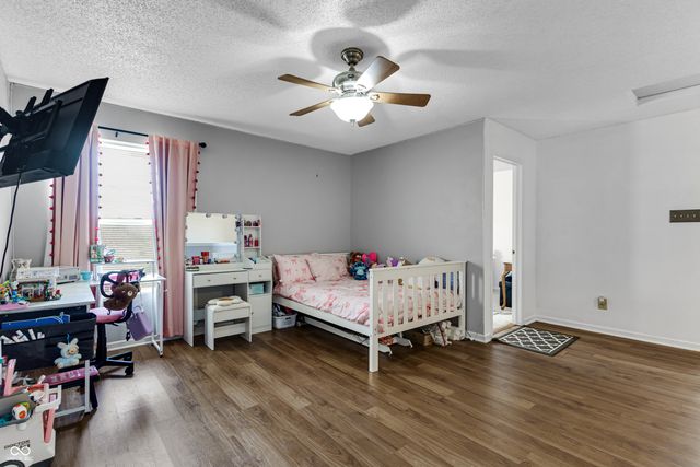 1770 Blue Grass Parkway, Greenwood, IN 46143