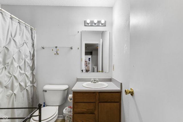 1770 Blue Grass Parkway, Greenwood, IN 46143