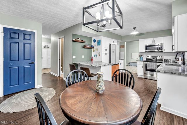 204 Circle Drive, Doylestown, OH 44230