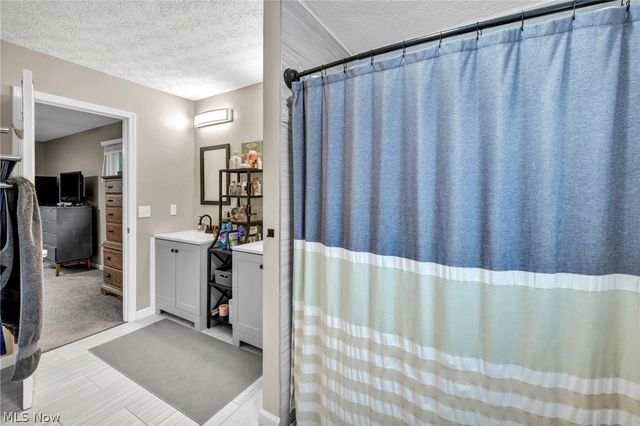 204 Circle Drive, Doylestown, OH 44230
