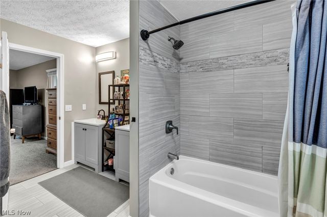204 Circle Drive, Doylestown, OH 44230