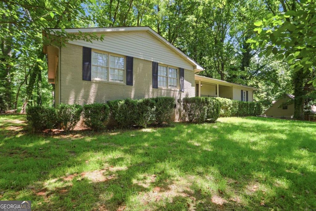 3082 Lake Ranch Drive, Gainesville, GA 30506
