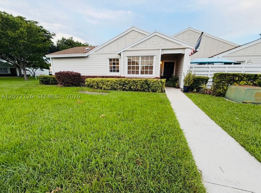 13724 SW 147th Cir Ln 3-30, Miami, FL 33186