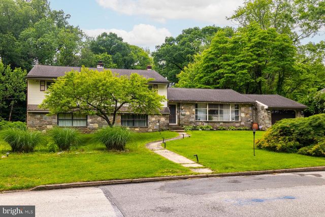 1030 ROCK CREEK DR, Wyncote, PA 19095