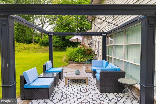 1030 ROCK CREEK DR, Wyncote, PA 19095