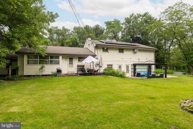 1030 ROCK CREEK DR, Wyncote, PA 19095