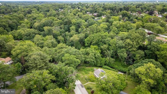 1030 ROCK CREEK DR, Wyncote, PA 19095