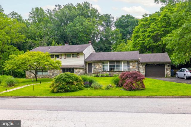 1030 ROCK CREEK DR, Wyncote, PA 19095