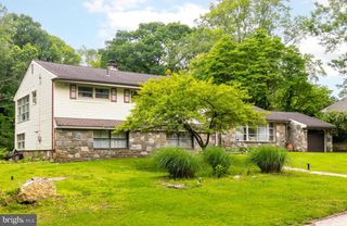 1030 ROCK CREEK DR, Wyncote, PA 19095