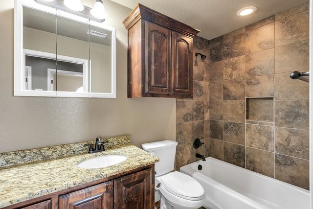 2800 Fairfield Ln, Midland, TX 79705