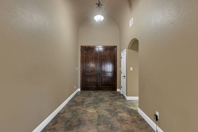 2800 Fairfield Ln, Midland, TX 79705