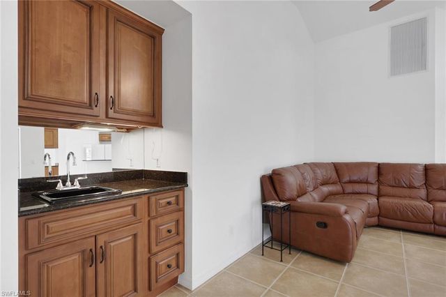 1330 11TH ST SW, Naples, FL 34117