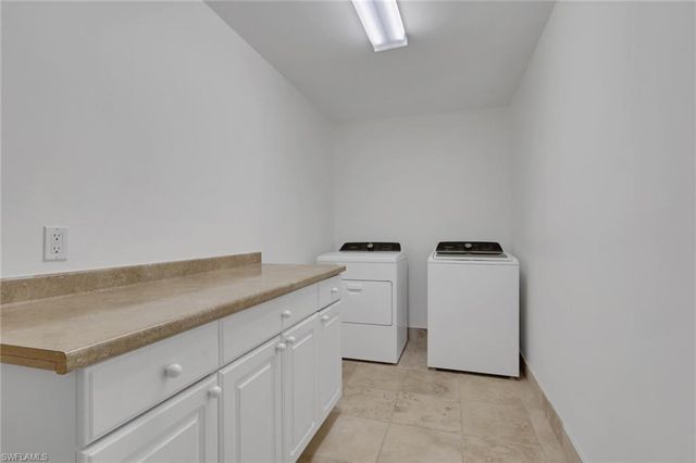 1330 11TH ST SW, Naples, FL 34117