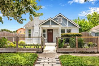 5001 Farmer Street, Houston, TX 77020