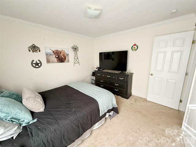 928 Lyndsey Brooke Court, Lincolnton, NC 28092