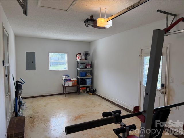 928 Lyndsey Brooke Court, Lincolnton, NC 28092