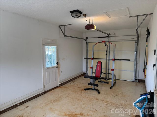 928 Lyndsey Brooke Court, Lincolnton, NC 28092
