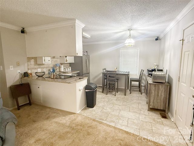 928 Lyndsey Brooke Court, Lincolnton, NC 28092