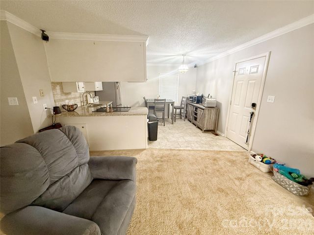 928 Lyndsey Brooke Court, Lincolnton, NC 28092