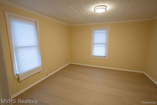 96 JONES Street, Mt. Clemens, MI 48043