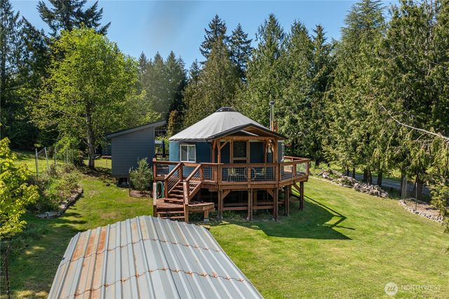 22418 Maple Drive NW, Lakebay, WA 98349