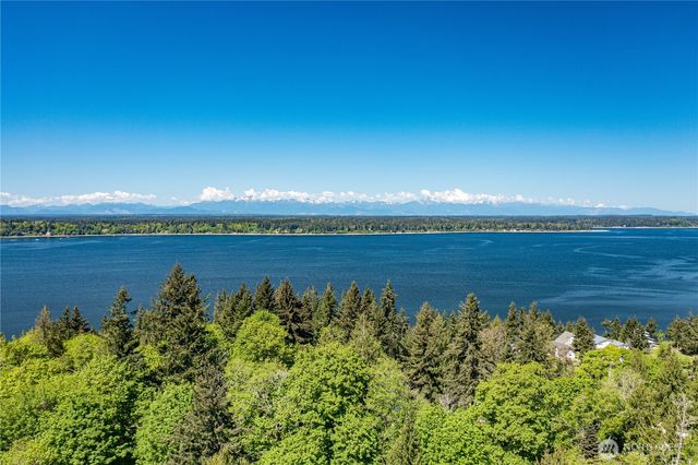 22418 Maple Drive NW, Lakebay, WA 98349