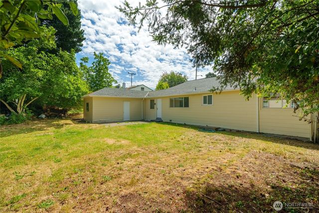 2114 S 128th Street, Seatac, WA 98168