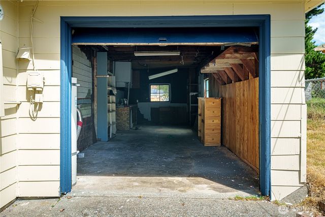 2114 S 128th Street, Seatac, WA 98168
