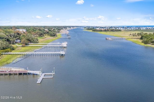 2115 Oyster Harbour Parkway SW, Supply, NC 28462
