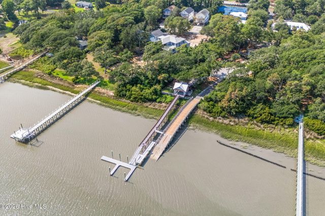 2115 Oyster Harbour Parkway SW, Supply, NC 28462