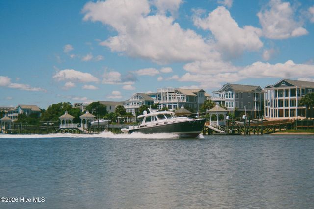 2115 Oyster Harbour Parkway SW, Supply, NC 28462