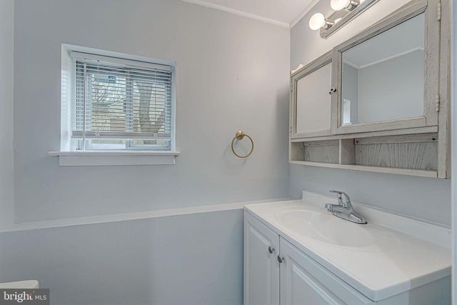 2405 N CUTHBERT DR, Lindenwold, NJ 08021