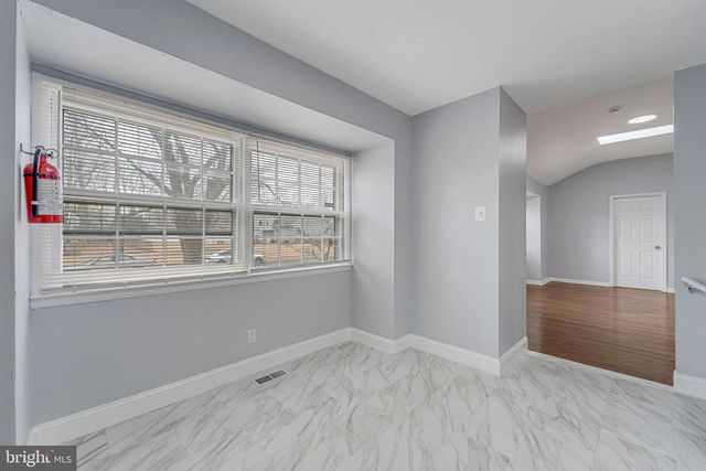 2405 N CUTHBERT DR, Lindenwold, NJ 08021