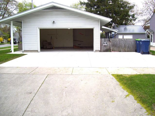 600 W Jenny Street, Bay City, MI 48706