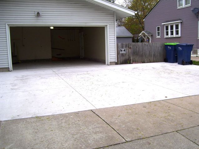 600 W Jenny Street, Bay City, MI 48706