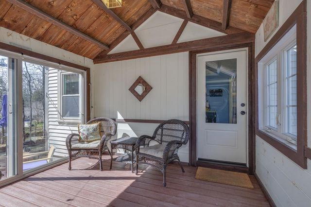 82 Penacook Road, Hopkinton, NH 03229