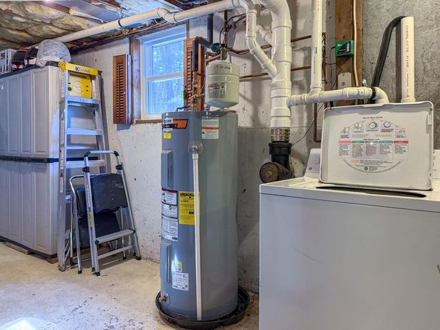 82 Penacook Road, Hopkinton, NH 03229