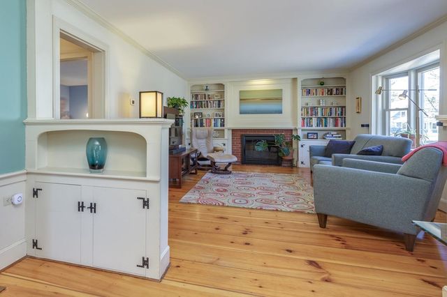 82 Penacook Road, Hopkinton, NH 03229