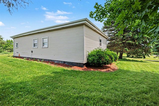 19647 L Drive, Marshall, MI 49068